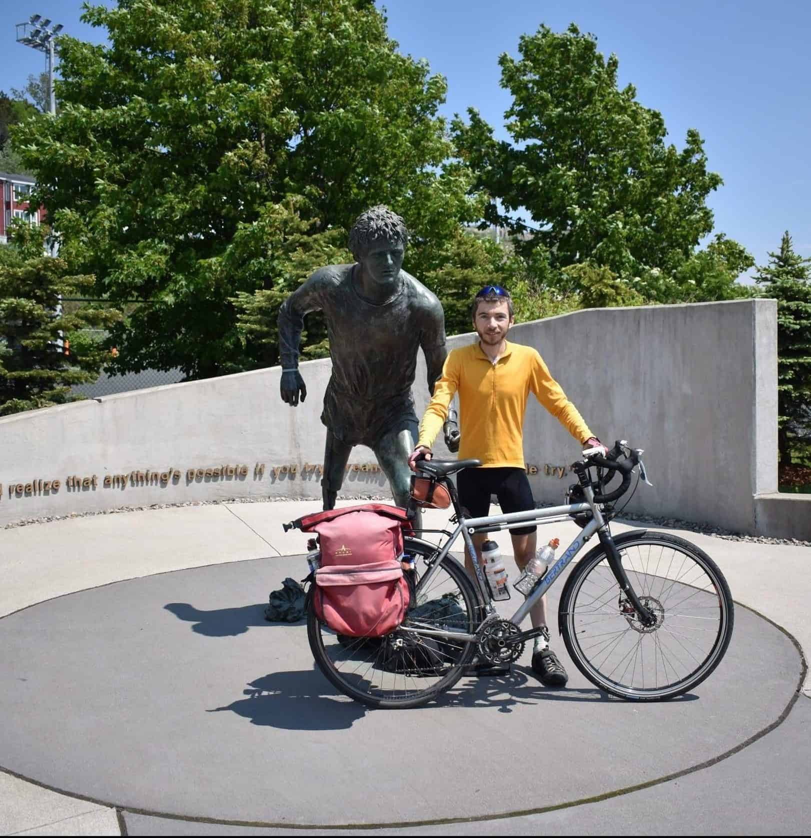 Monument à Terry Fox à St Johns